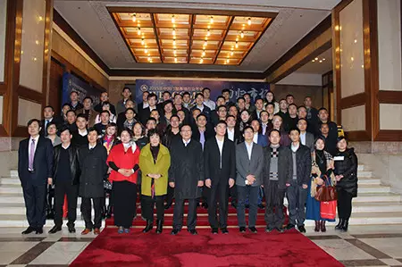 再獲殊榮金大門業(yè)力奪中國建筑裝飾裝修材料協會多項大獎,再獲殊榮金大門業(yè)力奪中國建筑裝飾裝修材料協會多項大獎